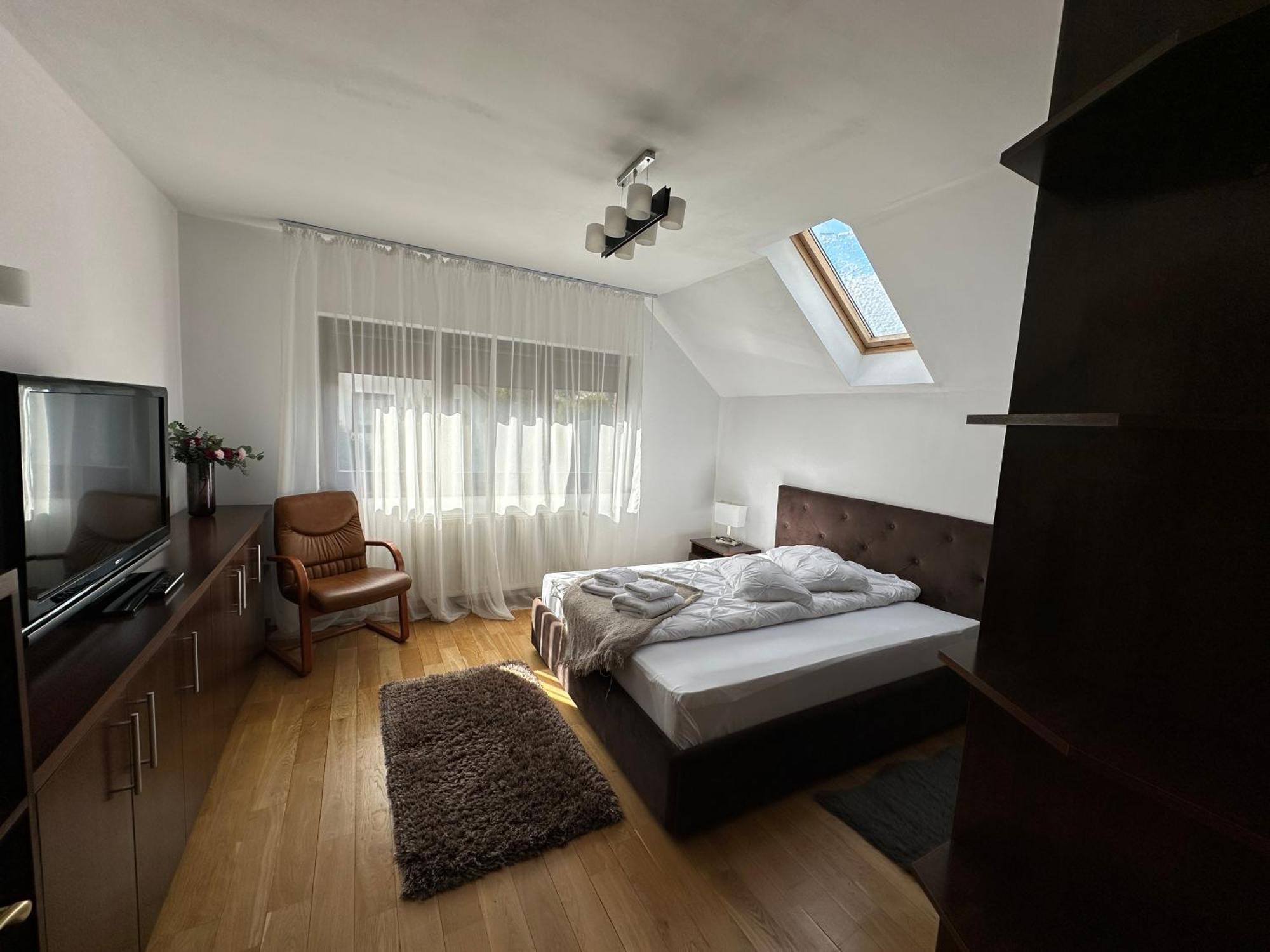 Jack Residence Буштені Екстер'єр фото